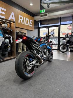 2025 BMW Motorrad M 1000 R COMPETITION BLACK STORM METALLIC M SPORT