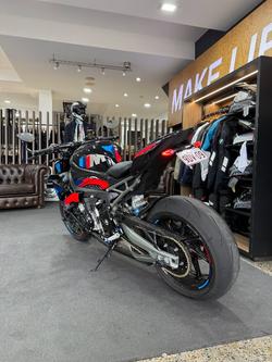 2025 BMW Motorrad M 1000 R COMPETITION BLACK STORM METALLIC M SPORT