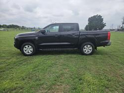 2025 Mitsubishi Triton GLX+