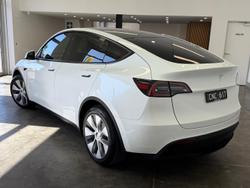 2023 Tesla Model Y Rear-Wheel Drive