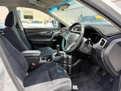 2016 NISSAN X-TRAIL ST (FWD)