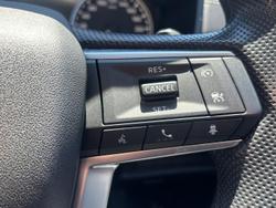 2024 Mitsubishi Outlander ES