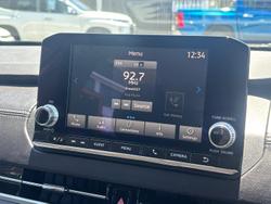 2024 Mitsubishi Outlander ES