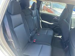 2024 Mitsubishi Outlander ES