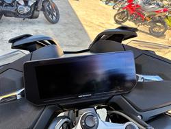 2024 BMW Motorrad R 1250 R TRIPLE BLACK Black