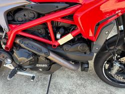 2017 DUCATI 939 HYPERMOTARD Red