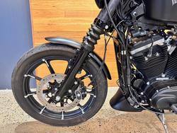 2017 HARLEY-DAVIDSON XL883 IRON 883