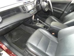 2016 Toyota RAV4 Cruiser (4x4)