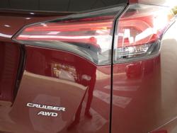 2016 Toyota RAV4 Cruiser (4x4)