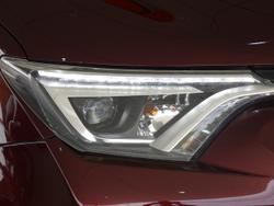 2016 Toyota RAV4 Cruiser (4x4)