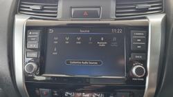 2021 Nissan Navara ST-X