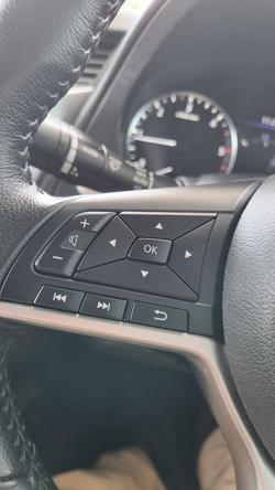 2021 Nissan Navara ST-X