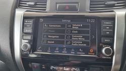 2021 Nissan Navara ST-X