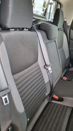 2021 Nissan Navara ST-X