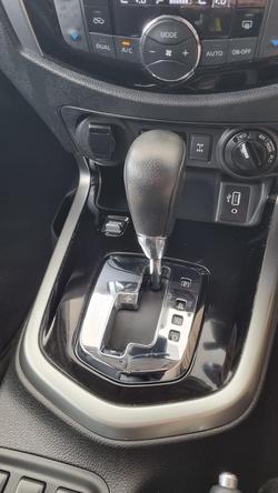 2021 Nissan Navara ST-X