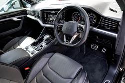 2022 Volkswagen Touareg 210TDI R-Line