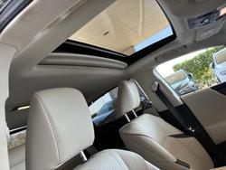 2023 Lexus ES 300h Luxury