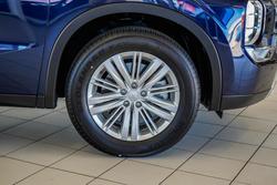 2025 Mitsubishi Outlander LS