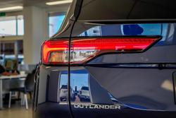 2025 Mitsubishi Outlander LS