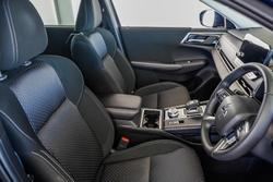 2025 Mitsubishi Outlander LS