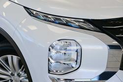 2024 Mitsubishi Outlander LS