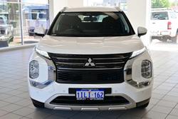 2024 Mitsubishi Outlander LS