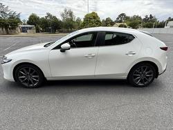 2022 Mazda 3 G20 Evolve