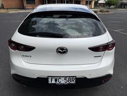 2022 Mazda 3 G20 Evolve