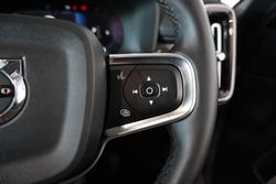 2022 Volvo XC40 Ultimate B5 Dark