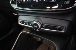 2022 Volvo XC40 Ultimate B5 Dark