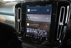 2022 Volvo XC40 Ultimate B5 Dark