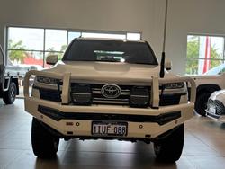 2024 Toyota LANDCRUISER LC300 3.3L V6 DSL VX 7 Seats