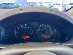 2013 Nissan Navara ST