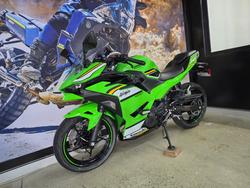 2025 Kawasaki NINJA 500 SE (LAMS) GREEN
