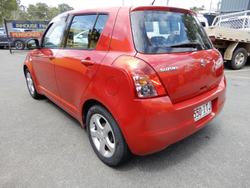 2009 Suzuki Swift RS415 Red