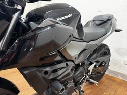 2024 Kawasaki Z500 Black