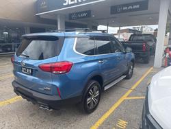 2022 LDV D90 Executive