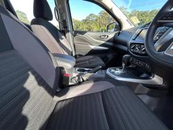 2024 Nissan Navara SL