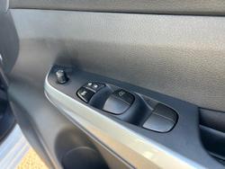 2024 Nissan Navara SL