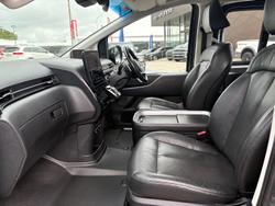 2021 Hyundai STARIA Highlander