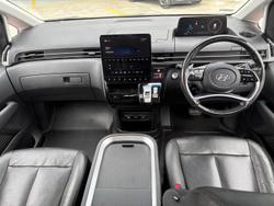 2021 Hyundai STARIA Highlander