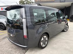 2021 Hyundai STARIA Highlander