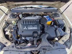2006 Mitsubishi 380 LS