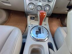 2006 Mitsubishi 380 LS