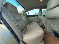 2006 Mitsubishi 380 LS