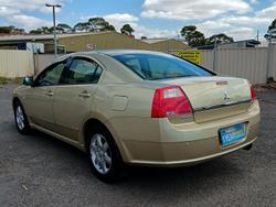 2006 Mitsubishi 380 LS
