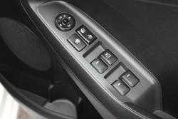 2017 Kia Cerato S YD MY18 Clear White