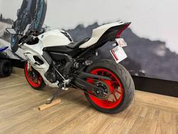 2023 Yamaha YZF-R7LA WHITE