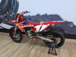 2022 GASGAS MC 450F TROY LEE DESIGNS RED