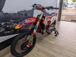 2022 GASGAS MC 450F TROY LEE DESIGNS RED